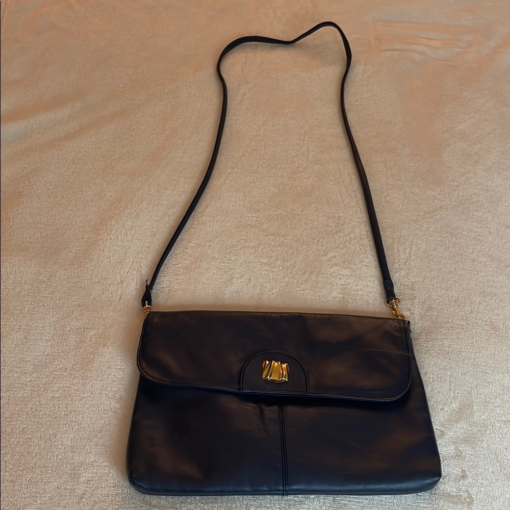 3 for‎ $25! Navy blue Leather Clutch with removable straps - Picture 2 of 6